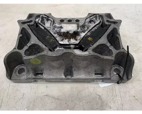 FREIGHTLINER Cascadia Engine Mounts