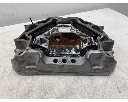 FREIGHTLINER Cascadia Engine Mounts
