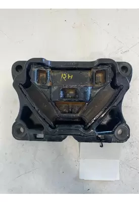 FREIGHTLINER Cascadia Engine Mounts