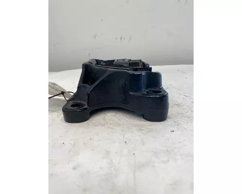 FREIGHTLINER Cascadia Engine Mounts