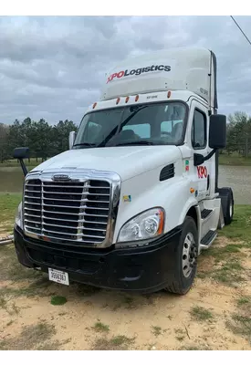 FREIGHTLINER Cascadia Equipment (Whole Vehicle)