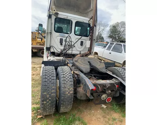 FREIGHTLINER Cascadia Equipment (Whole Vehicle)