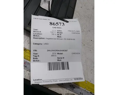 FREIGHTLINER Cascadia Exterior Miscellaneous Parts