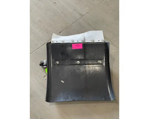 FREIGHTLINER Cascadia Fender, Quarter