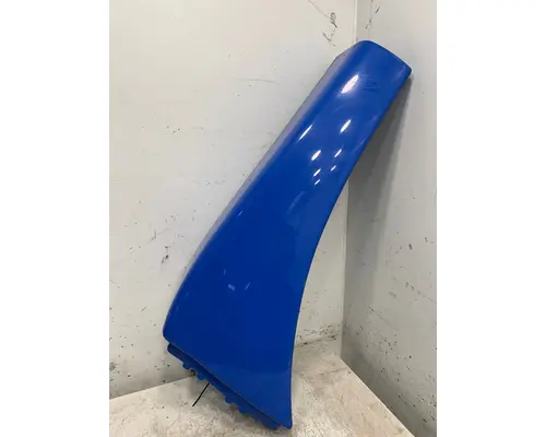 FREIGHTLINER Cascadia Fender Extension