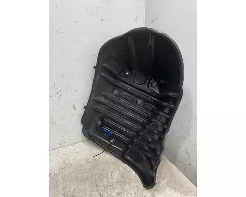 FREIGHTLINER Cascadia Fender Extension