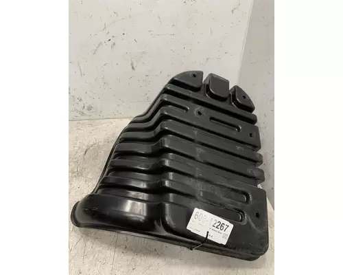 FREIGHTLINER Cascadia Fender Extension