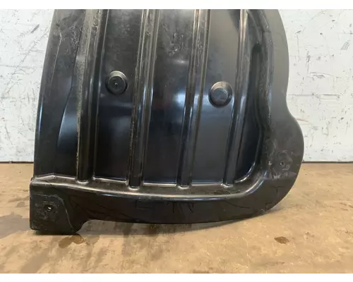 FREIGHTLINER Cascadia Fender Extension