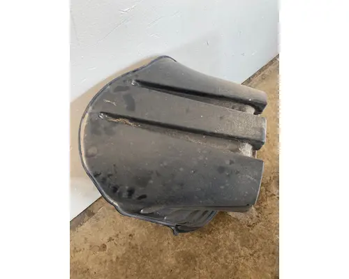 FREIGHTLINER Cascadia Fender Extension