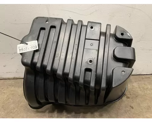 FREIGHTLINER Cascadia Fender Extension