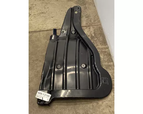 FREIGHTLINER Cascadia Fender Extension