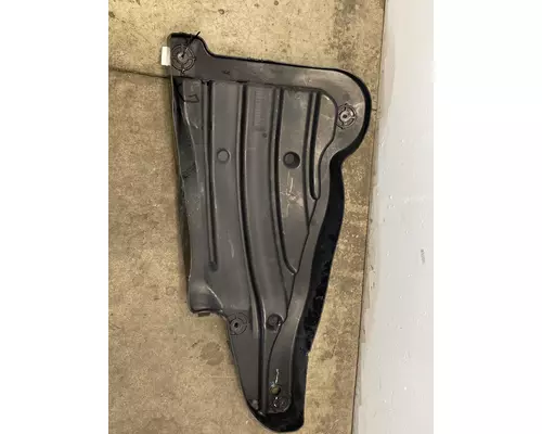 FREIGHTLINER Cascadia Fender Extension