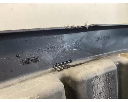 FREIGHTLINER Cascadia Fender Extension