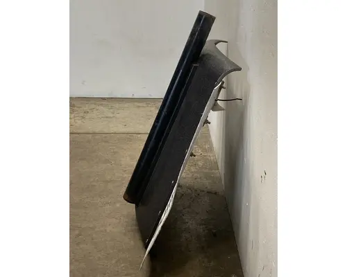 FREIGHTLINER Cascadia Fender Extension