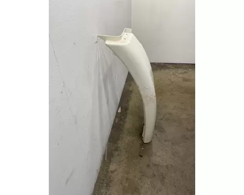 FREIGHTLINER Cascadia Fender Extension