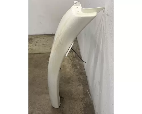 FREIGHTLINER Cascadia Fender Extension