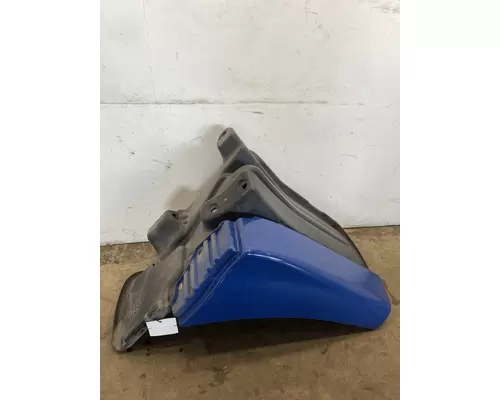 FREIGHTLINER Cascadia Fender Extension