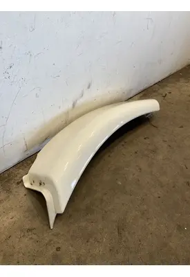 FREIGHTLINER Cascadia Fender Extension