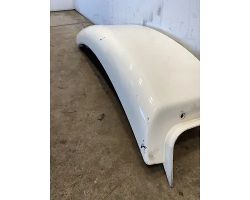 FREIGHTLINER Cascadia Fender Extension