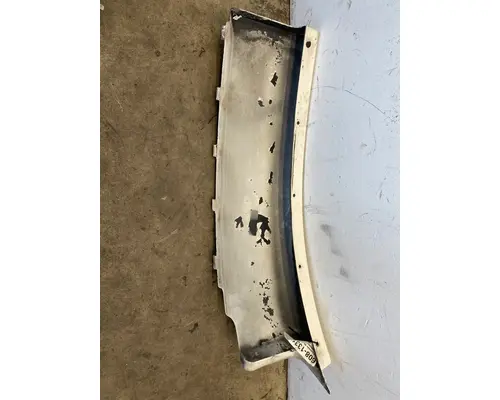 FREIGHTLINER Cascadia Fender Extension