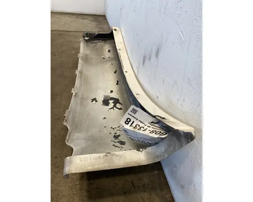 FREIGHTLINER Cascadia Fender Extension
