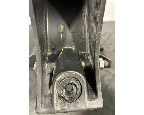 FREIGHTLINER Cascadia Fender Extension