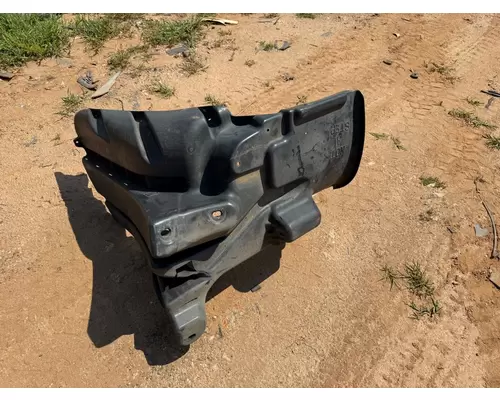 FREIGHTLINER Cascadia Fender Extension