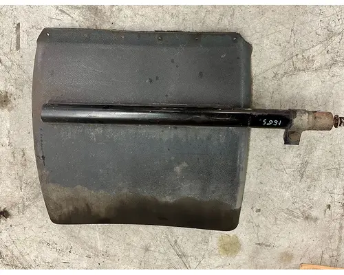 FREIGHTLINER Cascadia Fender