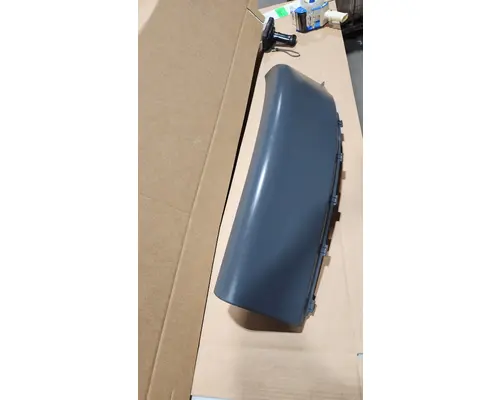 FREIGHTLINER Cascadia Fender