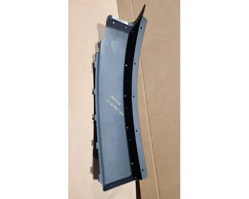 FREIGHTLINER Cascadia Fender