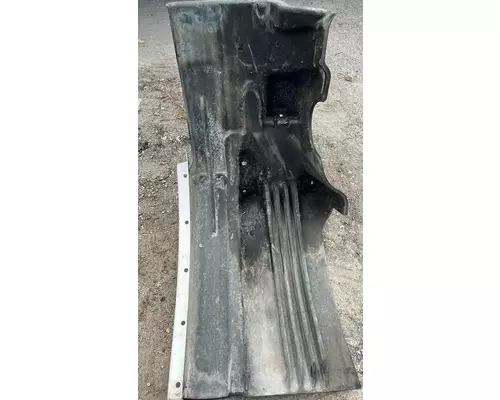 FREIGHTLINER Cascadia Fender