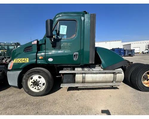 FREIGHTLINER Cascadia Filter  Water Separator