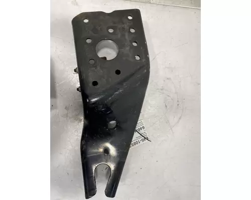 FREIGHTLINER Cascadia Frame HornBumper Mount