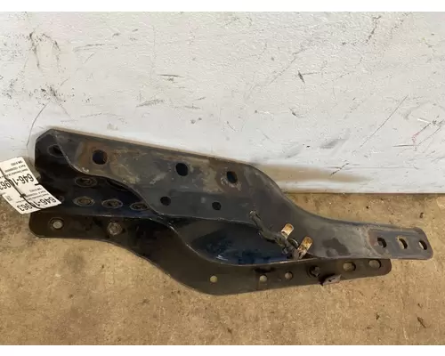 FREIGHTLINER Cascadia Frame HornBumper Mount