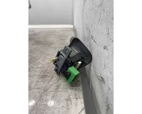 FREIGHTLINER Cascadia Front Lamp (Turn Signal)