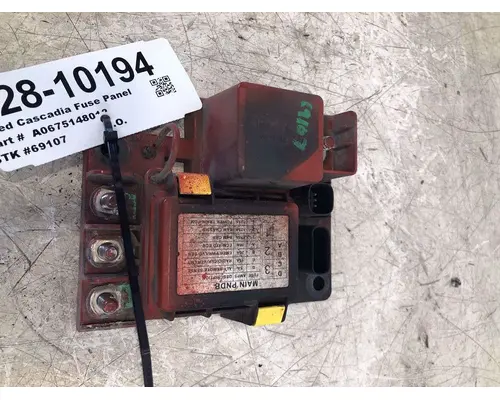 FREIGHTLINER Cascadia Fuse Box