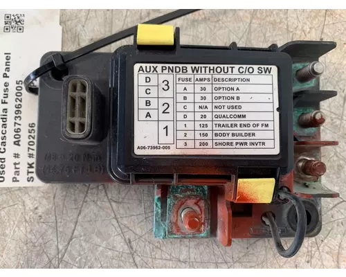 FREIGHTLINER Cascadia Fuse Box