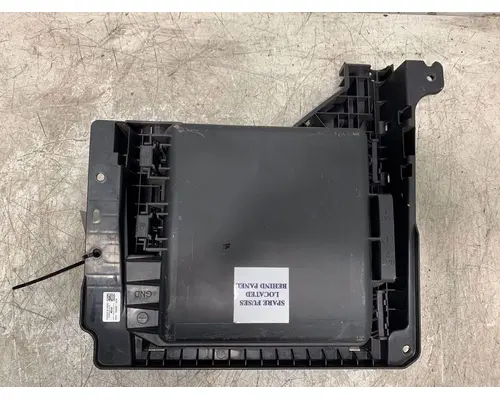 FREIGHTLINER Cascadia Fuse Box