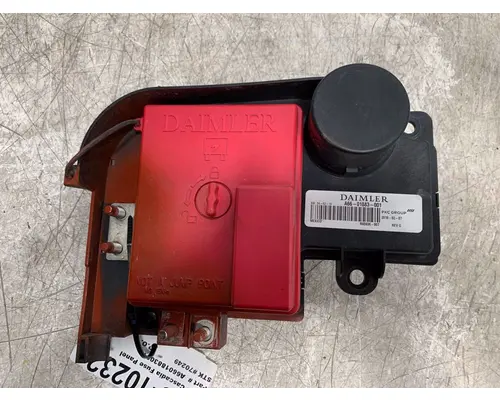 FREIGHTLINER Cascadia Fuse Box