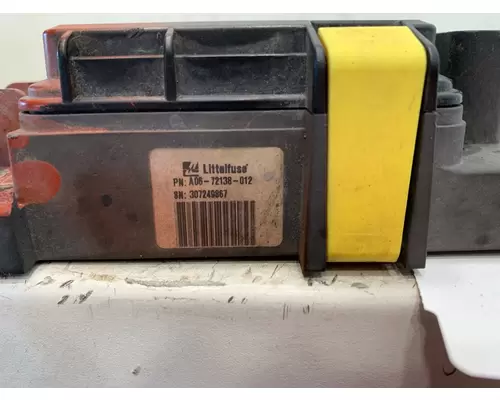 FREIGHTLINER Cascadia Fuse Box