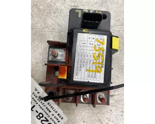 FREIGHTLINER Cascadia Fuse Box