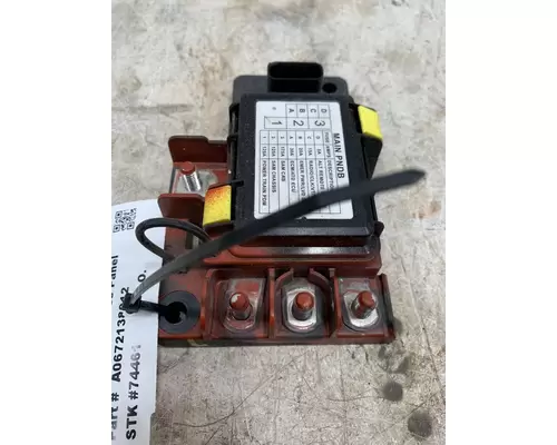 FREIGHTLINER Cascadia Fuse Box
