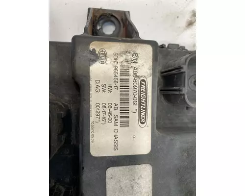 FREIGHTLINER Cascadia Fuse Box