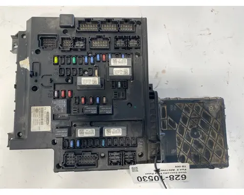 FREIGHTLINER Cascadia Fuse Box
