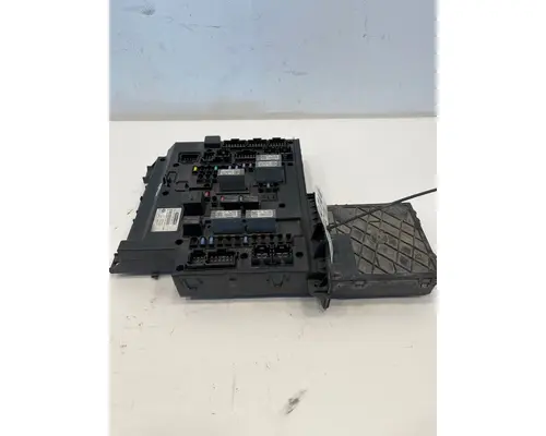 FREIGHTLINER Cascadia Fuse Box