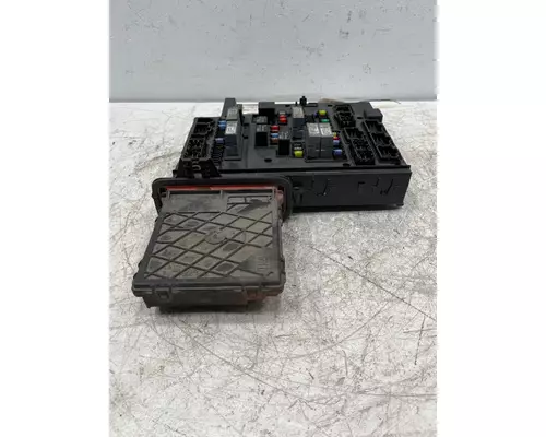 FREIGHTLINER Cascadia Fuse Box