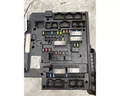 FREIGHTLINER Cascadia Fuse Box