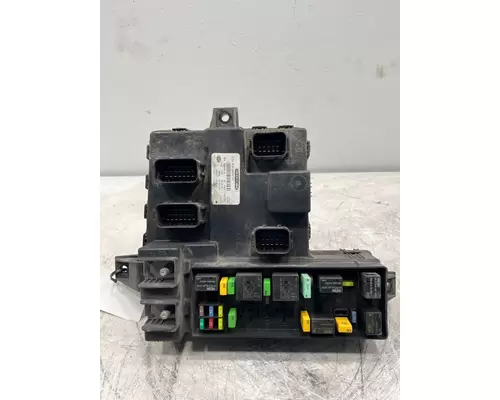 FREIGHTLINER Cascadia Fuse Box