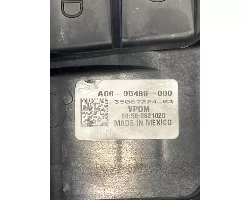 FREIGHTLINER Cascadia Fuse Box