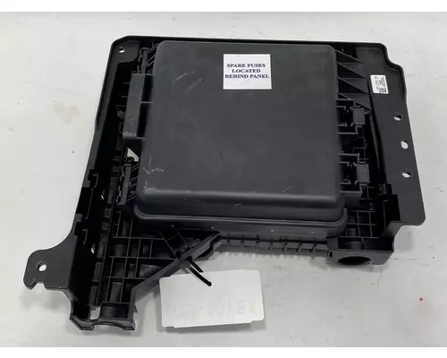 FREIGHTLINER Cascadia Fuse Box